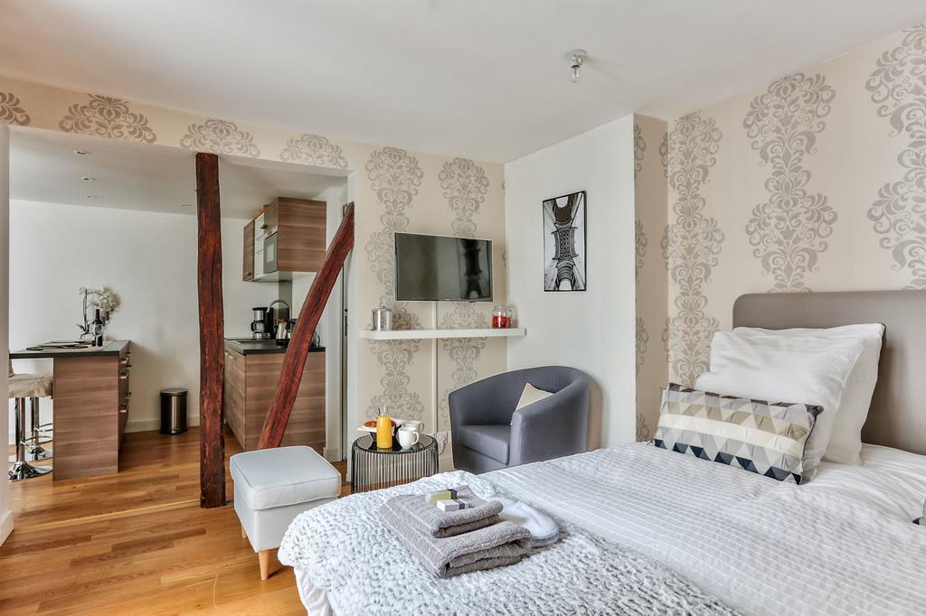Love Nest In Saint Germain Paris Exterior foto